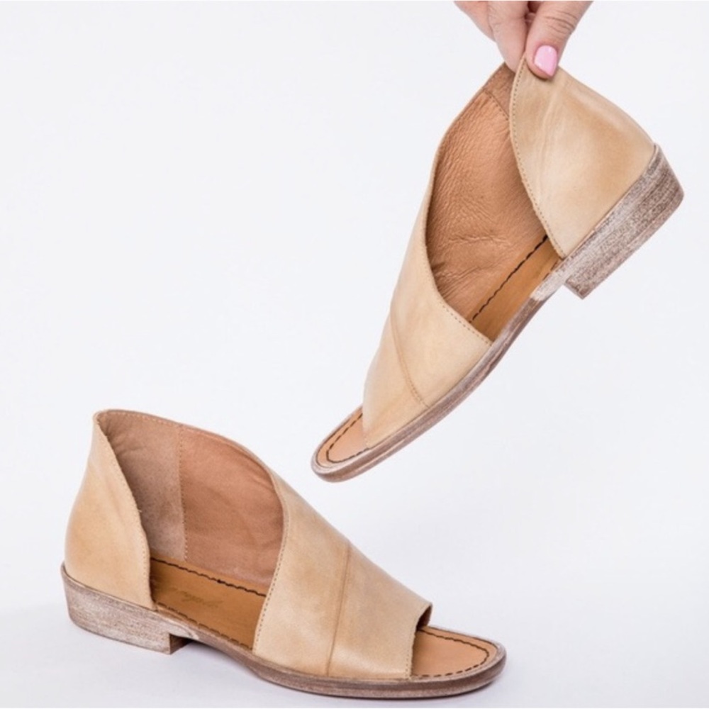 Free People Mont Blanc Sandals Size 7 in Tan